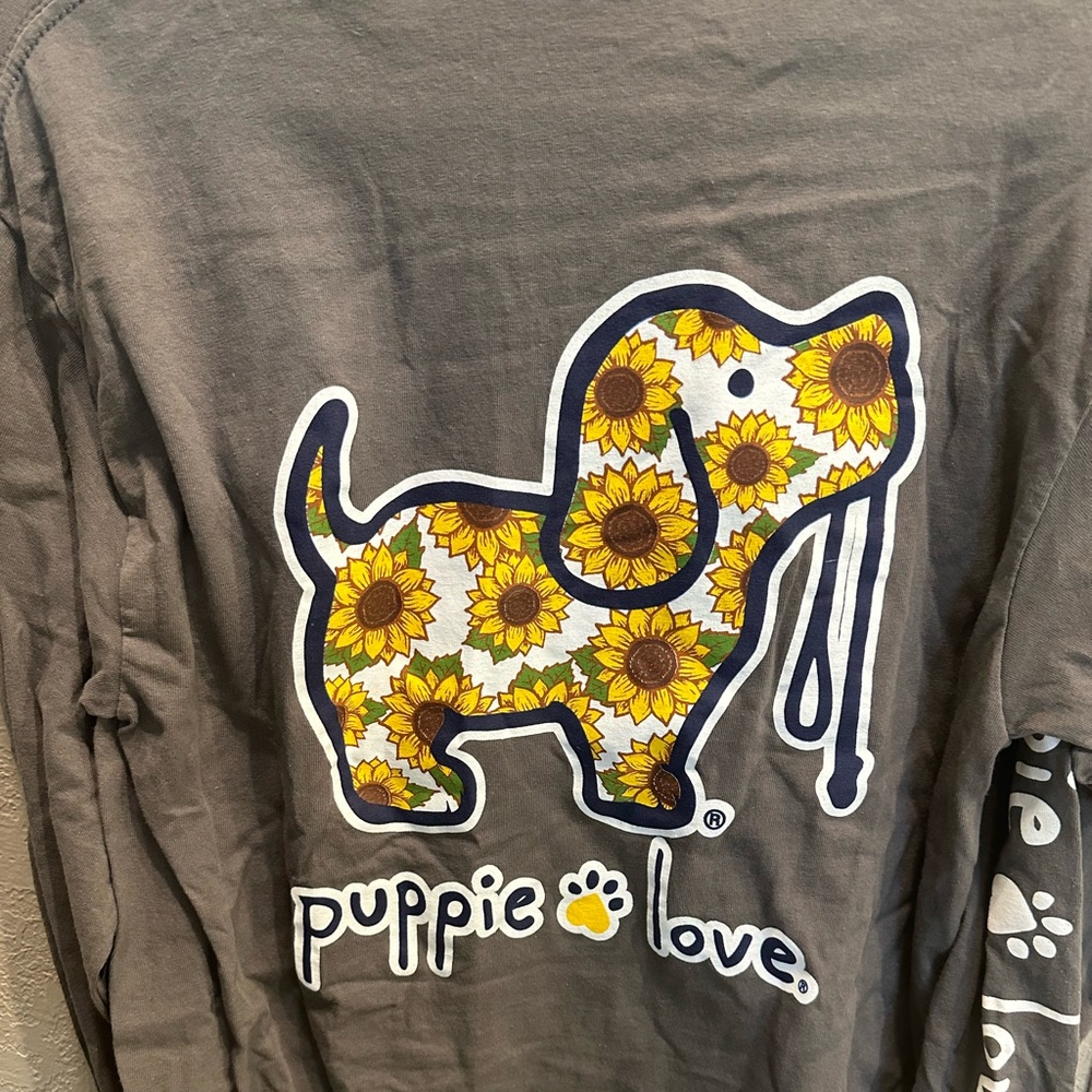 Puppie Love Sunflower Women’s Long Sleeve Tee, size Medium